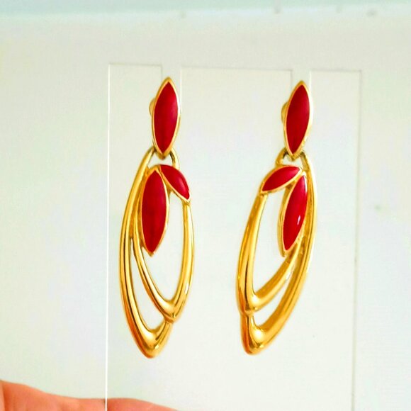 Trifari Vintage Red Enamel Dangle Earrings Gold Tone Leaf Post Drop Earrings - Picture 7 of 10